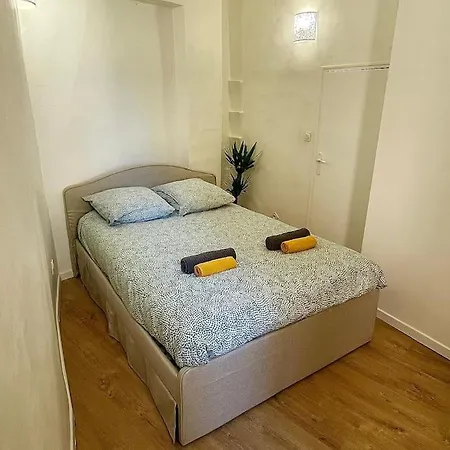 T2 Cosy - Place Des Cardeurs Aix-en-Provence